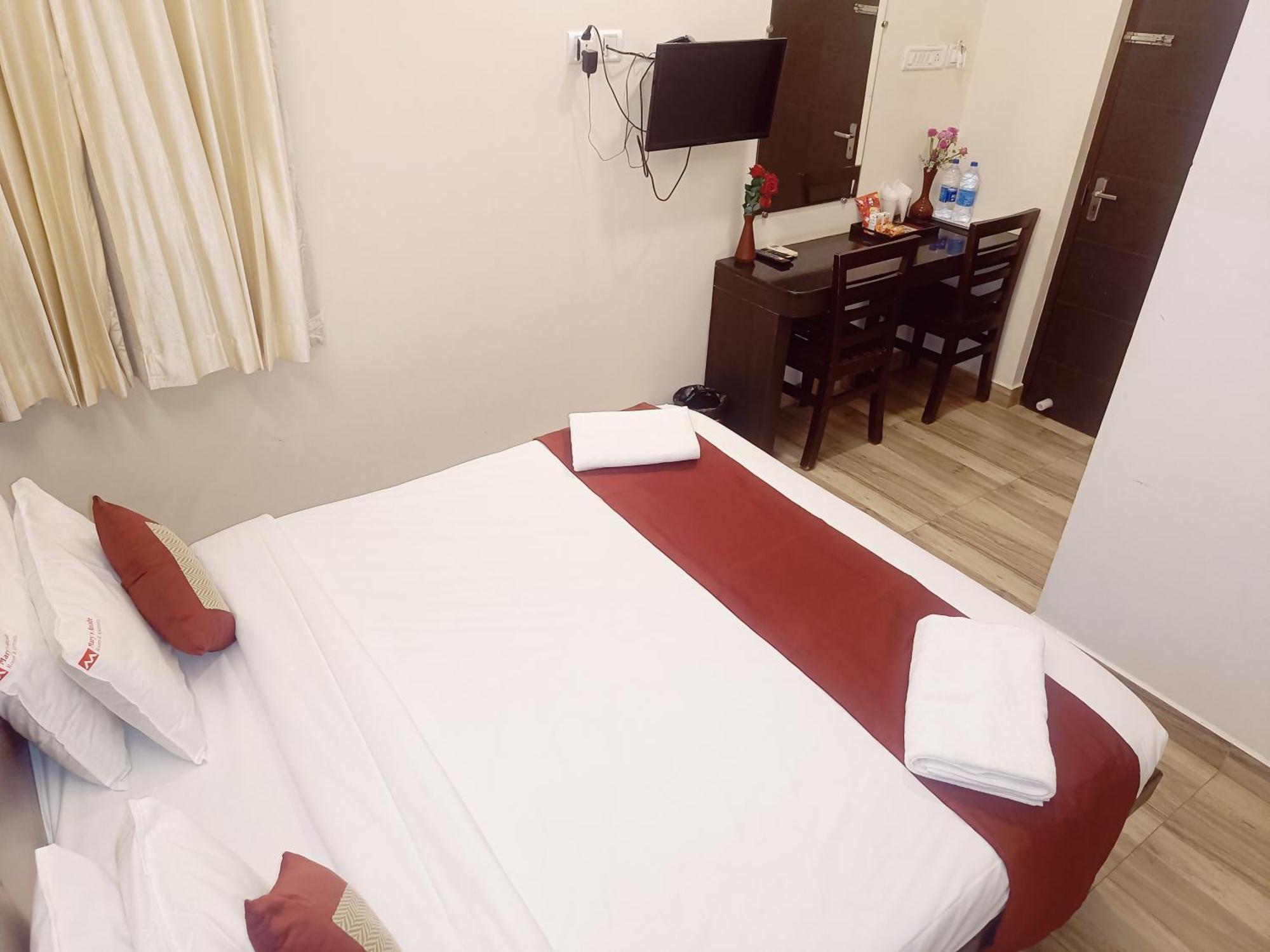 Hotel Marys Arcade Thanjavur Esterno foto